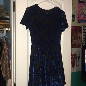 Blue/black velvet dress
